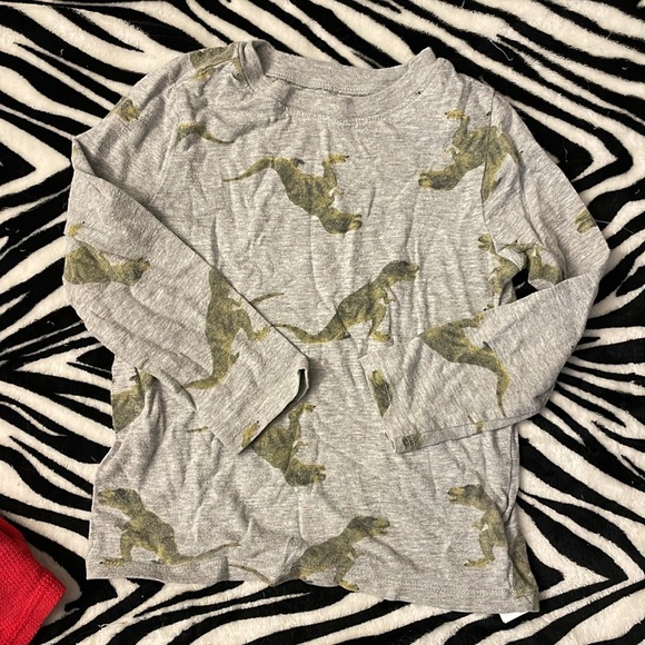 Old navy top bundle - Picture 4 of 6